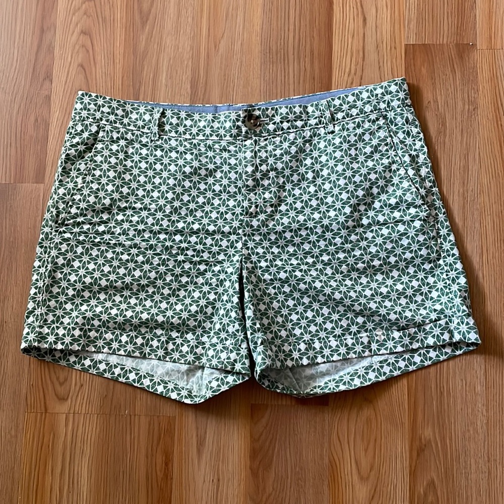 Banana Republic size 10 shorts